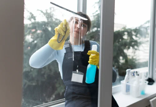 Nettoyage de vitres intérieures et extérieures au Torquesne